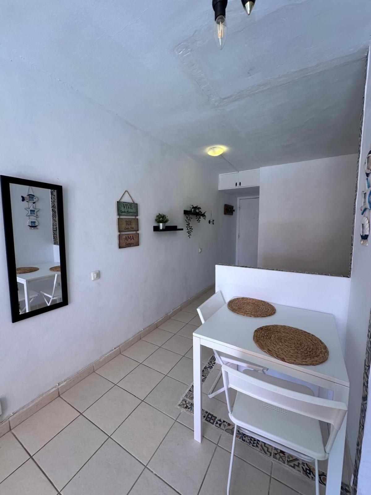 Flat Con Piscina In Costa Del Silencio - 5 Minuti Dal Mare Lejlighed Arona  Eksteriør billede